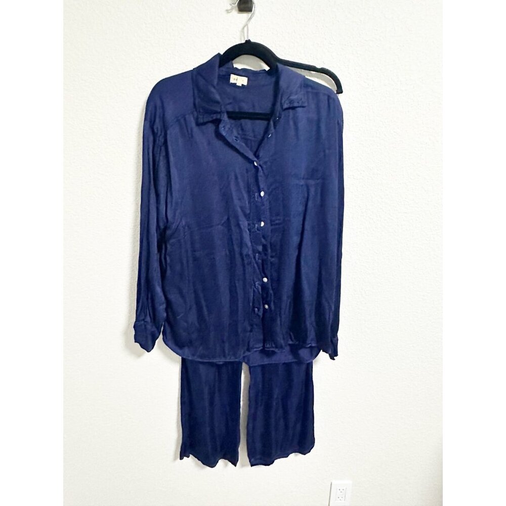 Donni‎ 2 Piece Silky Set Button Up Longsleeve and Pant Navy Large